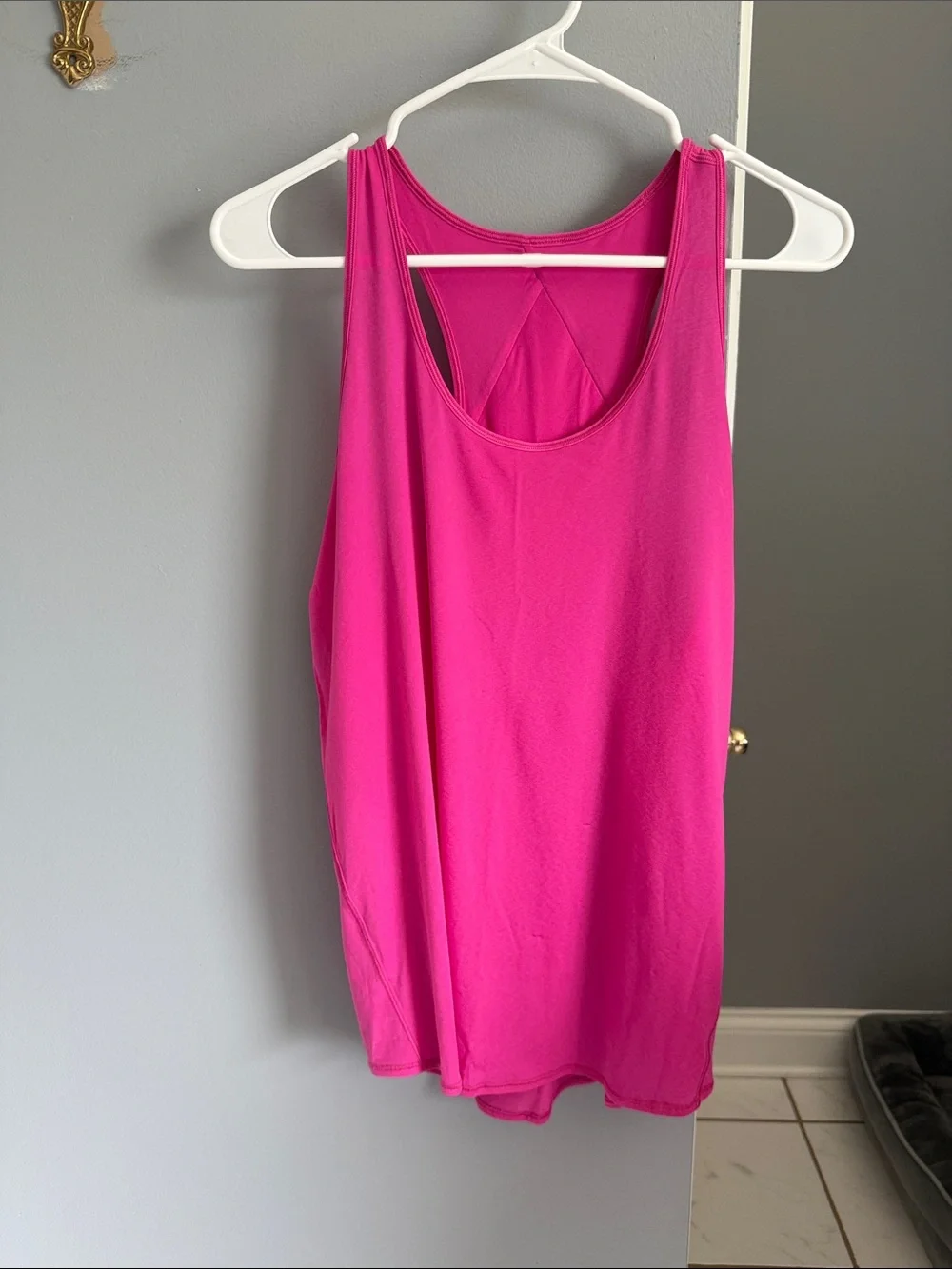lululemon athletica Fuchsia Scoop Neck Racerback Tank